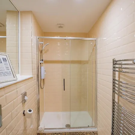 Eyre View - 1 * Galway