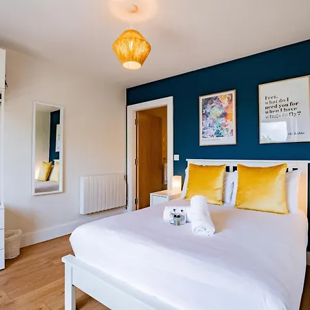 Eyre View - 1 Galway